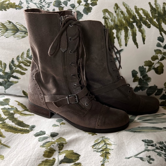 Grey Combat Style Boot - Picture 2 of 3